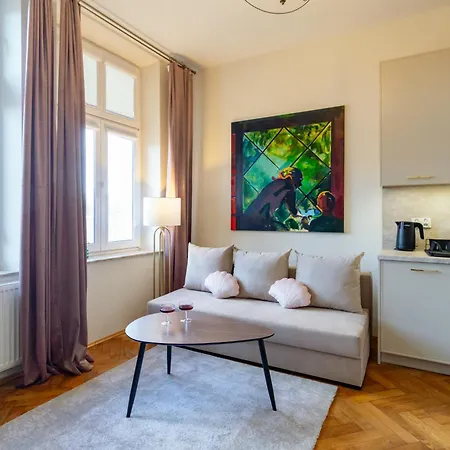 Velvet, Feel-good, Just Steps From The Main Square Krasków